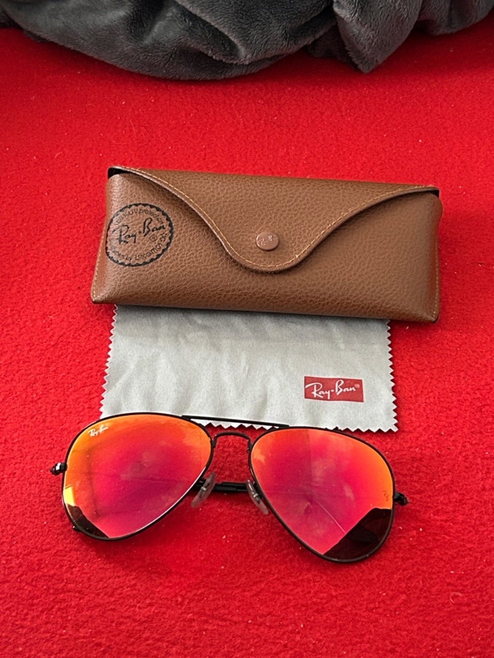 Ray-Ban Aviator Sunglasses with Red-Orange Mirror Lenses and Brown Case